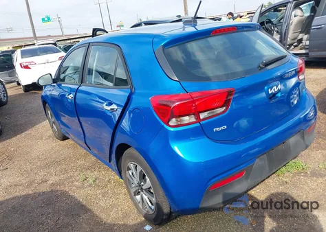 2023 Kia Rio 5-Door S z USA, uszkodzony, nr VIN 3KPA25AD2PE622498